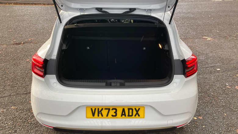 Renault Clio 1.6 E-TECH full hybrid 145 Engineered 5dr Auto Hybrid Hatchback